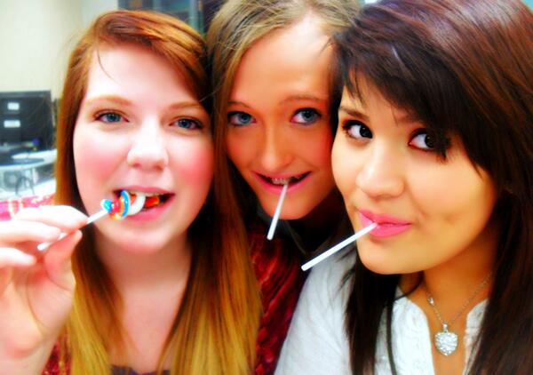 sam_36092's tweet photo. Love this 2 girls:) @lizzy_platt @ChantelMae53 http://t.co/z3Yfz0mfmd