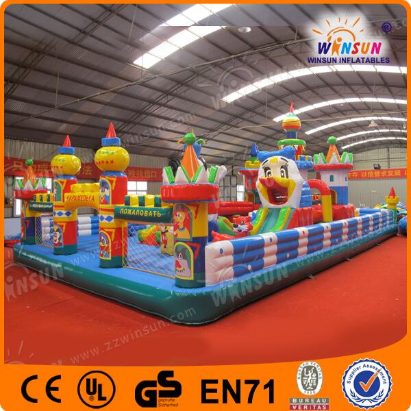inflatablews's tweet image. we produce a new giant inflatable bounce house.  you can get more Info in my website zzwinsun.com
