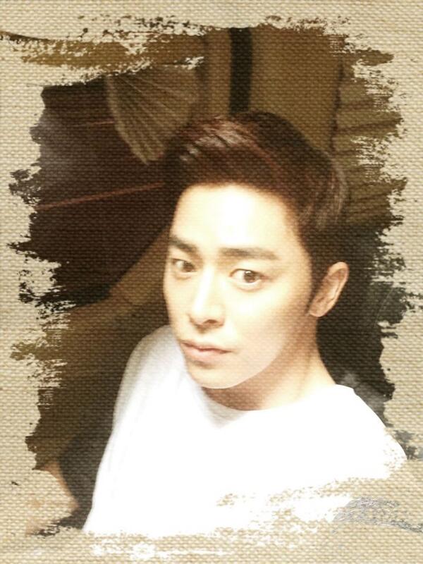 jojeol's tweet photo. 사진한장... 
투척하고... 
달립니다..... http://t.co/kaYFI9sz45