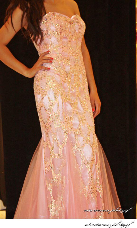 Işıl Işıl Görüntüleri ile Göz Kamaştıran 
Zerafete Erişmenin Adresidir ; 
CocoWish Fashion ..