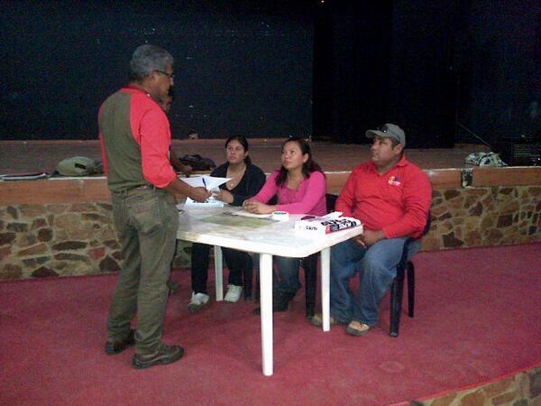 PedroPuyosa's tweet photo. @alcaLosTaques Trabajares eligen su Delegado de Prevención en cumplimiento a la LOPCYMAT @alcaldepepe @NicolasMaduro http://t.co/wm1vGfTtdG