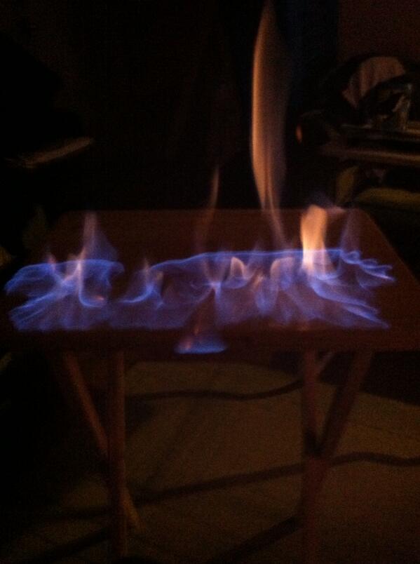 kevfarrell27's tweet image. lit my table on fire 😈😈😝 #teampyro
