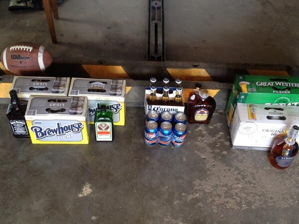 MKotlar88's tweet photo. Let the chaos known as August long begin! @Nick_wawryk @Steve_o66 http://t.co/KLMw74apsd