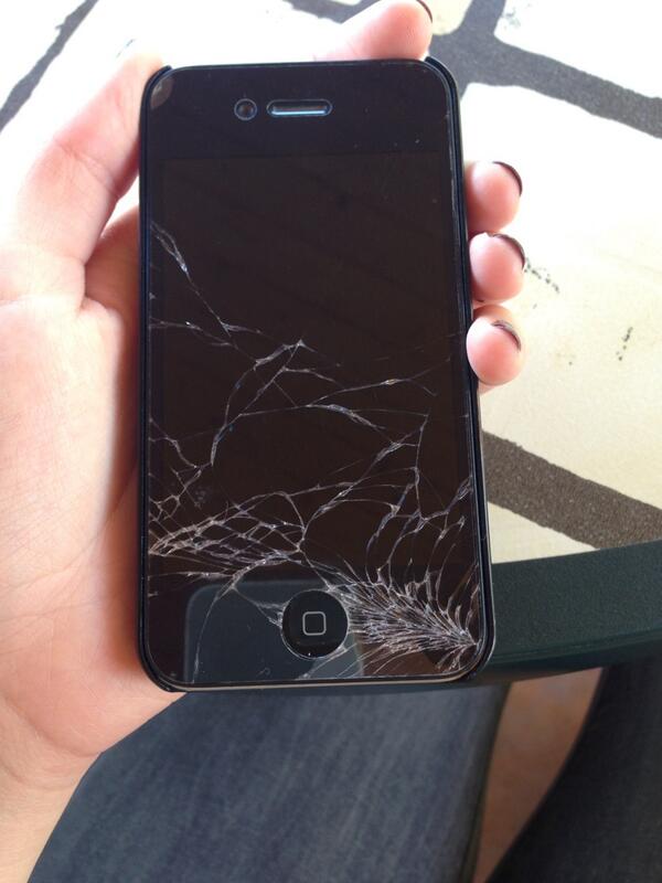 LadyMetalCore's tweet image. Я не била его 2 года, мама разбила после месяца юзания:(