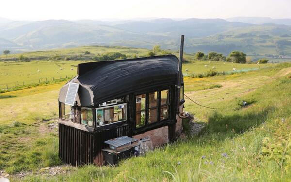 Could this be the coolest sailor shed ever.!!!