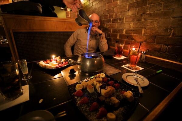 Use Gvidi to find the best #fondue restaurants! But be warned, the amount of flavor may be too much to handle!