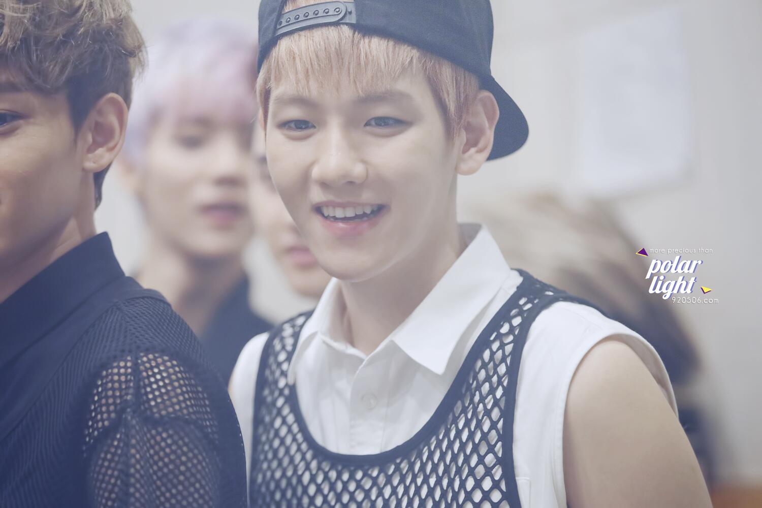 BQrhuvUCcAAVLsk.jpg:large