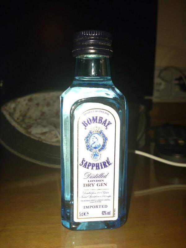 jules_x0's tweet image. Pompey night #bombaysippin @keightmcg