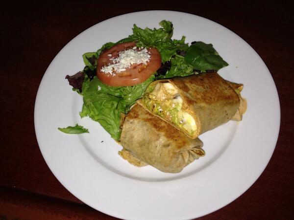 kathyromano11's tweet photo. 150 Kathy Romano wraps sell per week @GuppysGoodTimes Go try it! It's delicious!!!!! http://t.co/975xDPAd36