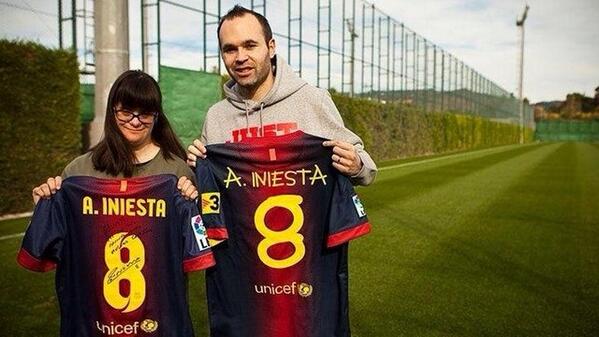 Dídac (@didaclee) on Twitter photo RT <a href="/dmarcop/">Dani Marco</a> "Gallina de piel" al veure a #Iniesta i cia al #Gamper amb la tipografia de <a href="/annetavives/">Anna Vives</a> <a href="/DidacLee/">Dídac</a> #fb RT <a href="/dmarcop/">Dani Marco</a> "Gallina de piel" al veure a #Iniesta i cia al #Gamper amb la tipografia de <a href="/annetavives/">Anna Vives</a> <a href="/DidacLee/">Dídac</a> #fb