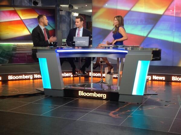 MrsKOTM's tweet photo. In the studio @BloombergTV watching Street Smart's #DreamTeam @KeeneOnMarket @AJInsight @trish_regan http://t.co/SZMsbkXF2M
