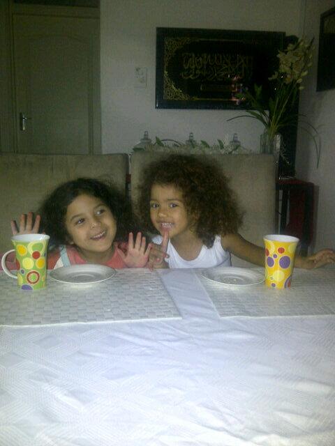 _naelz_'s tweet photo. Late night tea session with my girls! #sleepover #nieces such #cuties cc @TasnimParuk  @rabszn http://t.co/F2ng3Swhp0