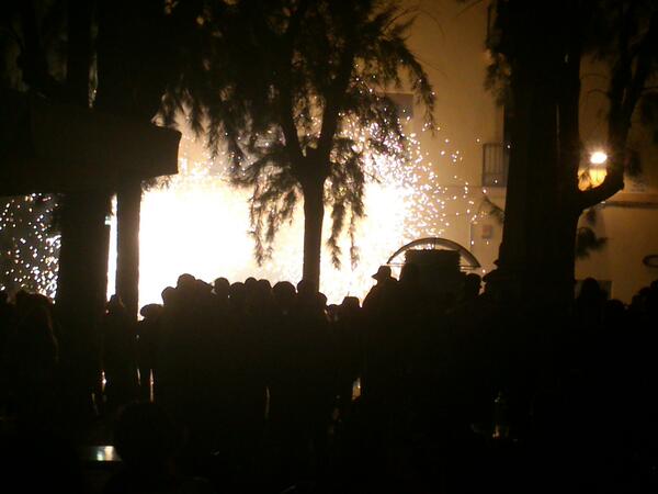 Crism7371's tweet photo. Festa Major VNG '13 benvinguda!! :)@andreaguma5 http://t.co/fSxzzQsXqh