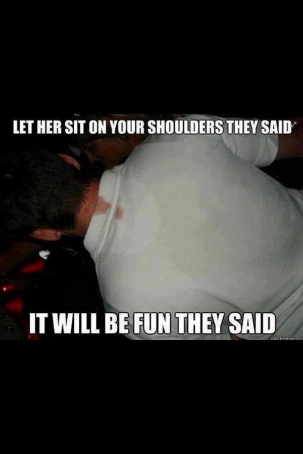 SergioZee22's tweet image. #raveProblems lmaoo