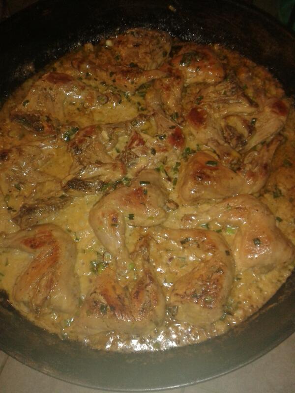 fercedola's tweet photo. Pollo al disco y al verdeo para los amigos de la peña. Proximamente para las chulas de casaaaaaa http://t.co/nCPXW9NHOZ
