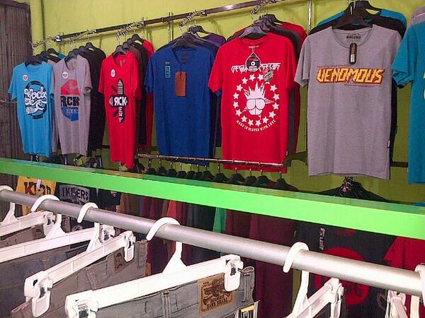 DistroBlockA's tweet photo. Koleksi koleksi saya http://t.co/AsYFJLrfv2