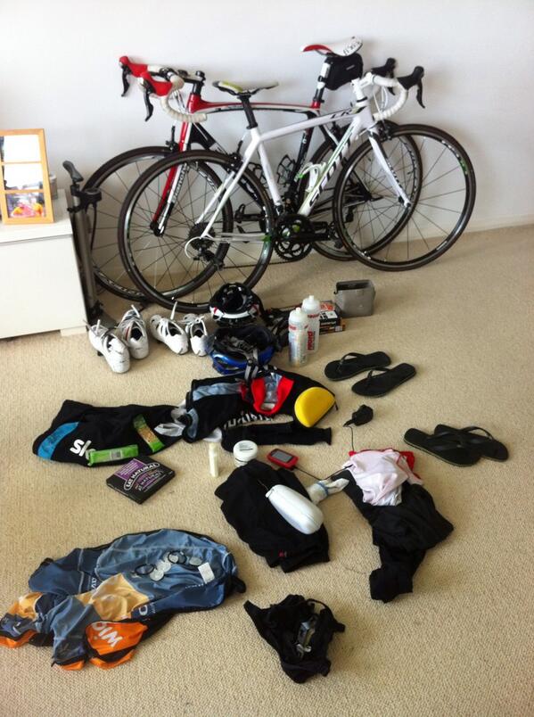 RobD84's tweet image. Getting ready for #prudentialride100 with @kimdixon_7, omg what have we done!
