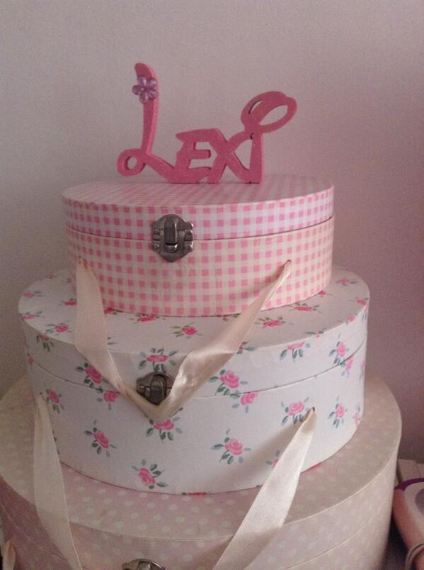 SherylCrafts's tweet photo. Disney font freestanding 'Lexi' name in pink glitter http://t.co/qeu3qUXp3u