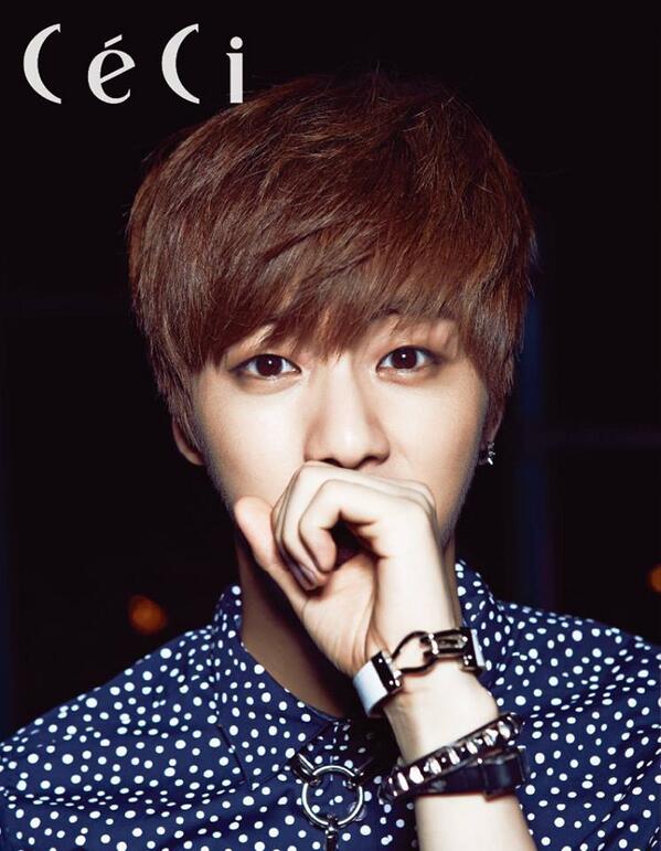 bangtantan's tweet photo. Flawbitch http://t.co/T9SWTvUou1