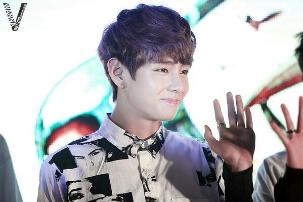 bangtantan's tweet photo. http://t.co/c2uXRg2Qu4