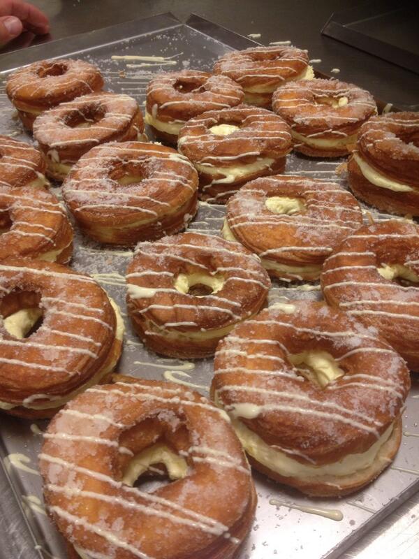 Vandaag primeur!! Cronuts in de winkel!! Nieuwe rage uit Amerika en erg lekker