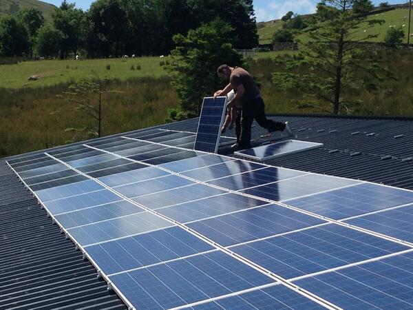 MySolarPort's tweet image. 20kw install in snowdonia national park finished in time for the weekend.