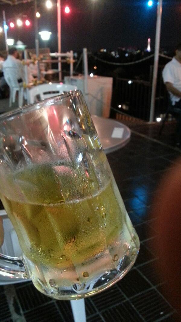 Yooo1219's tweet photo. ビールうまうま http://t.co/VP081xAz6G