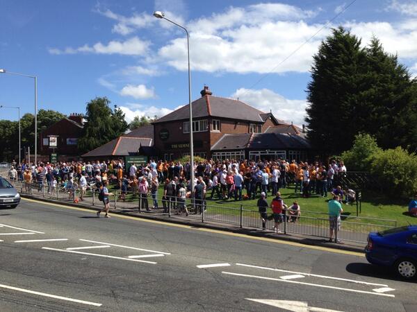 Simo_527's tweet photo. @BBCSport Wolves amazing 5,000 supporters at Preston today .... Retweet?! #COYW http://t.co/jbpf92kJgA