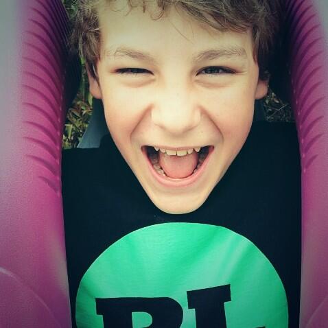 LateMinutes's tweet photo. ONE MORE DAY!!!! We leave tomorrow people's!!! AHHHHH #orlando13 #5ml http://t.co/tz59eclXWE