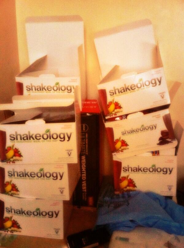 kgoh's tweet photo. I will send out sum shakeology sample next week. If u r interested shoot me a message http://t.co/NUWRfcyebk http://t.co/LKTk5AlCHd