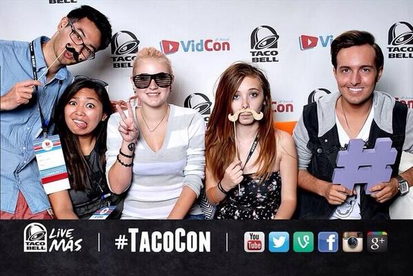 1DavidChan's tweet image. At Vidcon yesterday with @Love4Another  @KalebNation @Darlabeaux @krstnrchll #TacoCon