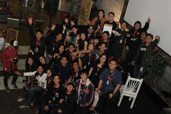 Kalau kata bang iwan "kemesraan ini janganlah cepat berlalu" huoooo.. Tetep semangat menjalani sisa puasanya teman2..