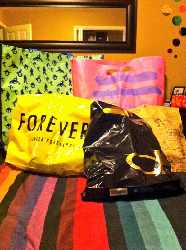TaylorBarr7's tweet photo. @RebeccaFardy Investments! http://t.co/hAIDOS6DlZ