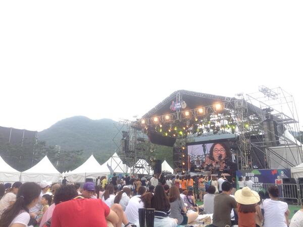 <<지산월드락페스티벌>>'현장스케치'
LOVE STAGE에 울려퍼지는 감미로운 조이엄의 목소리