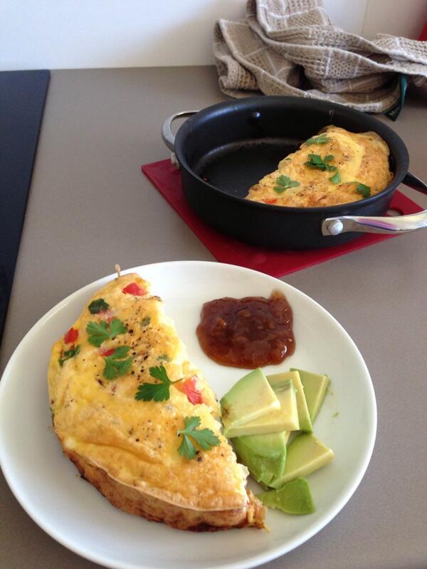 ItsyPB's tweet photo. Post workout feed. http://t.co/HkN7Qv0SSk