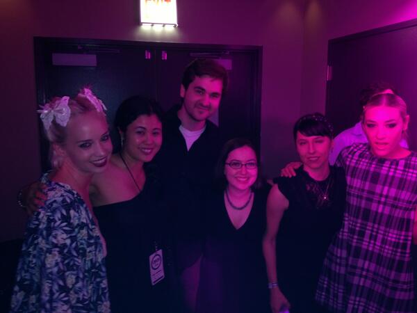 HEBartonViolin's tweet image. All us strings with the band! #rockstrings #thedolls