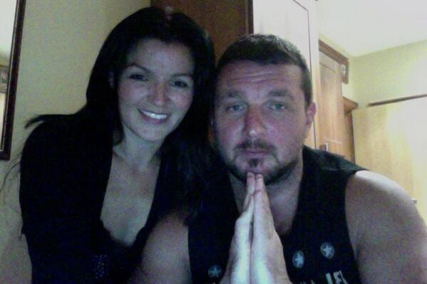 paulyhiggins's tweet photo. I said a prayer and then my @clodaghanne appeared!! http://t.co/SGj4mPDYg2