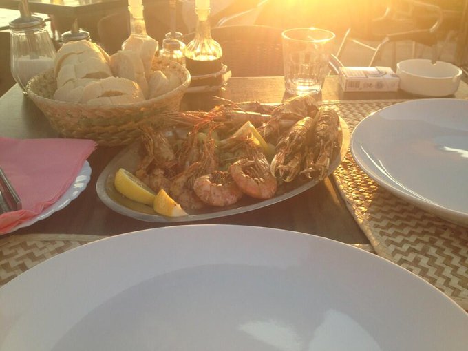 Eat and love every day http://t.co/emhN48qiI3