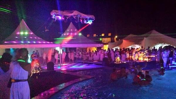 Gilb_x's tweet image. So many blanks from last night and after 4 showers still can&apos;t get all the UV paint off 🙈 #whatapickle #Burtons21st