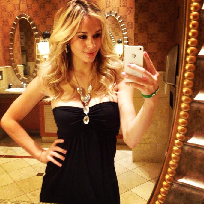 All dolled up for Day 2 of hosting the #WoT #WGLNA Season Finals! Lets BATTLE! @WGLNA @wargaming_net<a href="/tag/wot"class="tags">#WoT</a><a href="/tag/wglna"class="tags">#WGLNA</a>