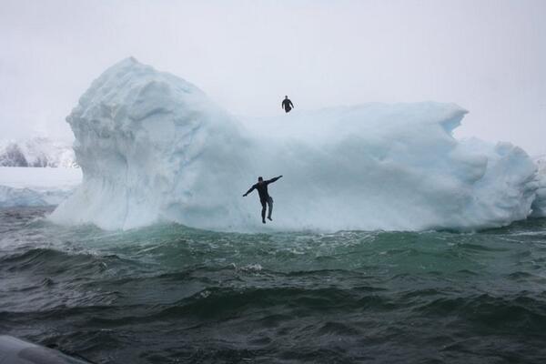 bubblehead1982's tweet photo. Anyone for ice? http://t.co/8AvwRe0nvF