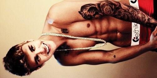 journalofbieber's tweet image. @iJDBstyIe yep