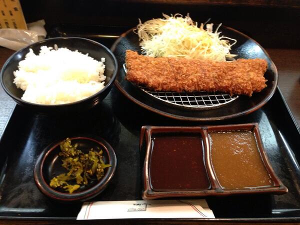 イバ 久しぶりに寺田町の激ウマとんかつ屋さん とん亭 にきております 某有名な矢 とんより こっちのが美味い おすすめ Http T Co Es53liev5n Twitter