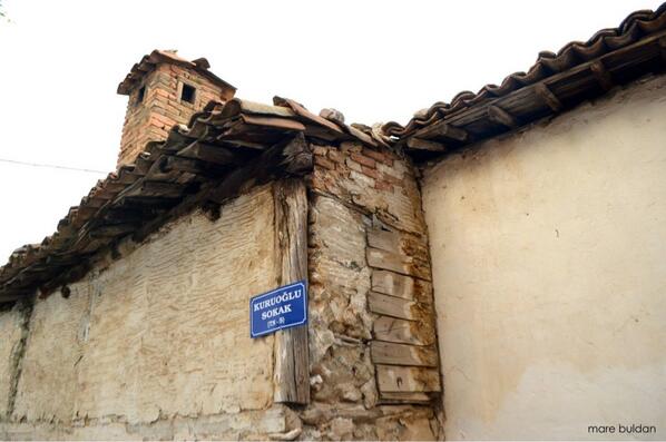 #marebuldan #buldan #denizli #ailesokagi #sokak #eskiev #street #house #oldhouse #traditional #geleneksel #baca