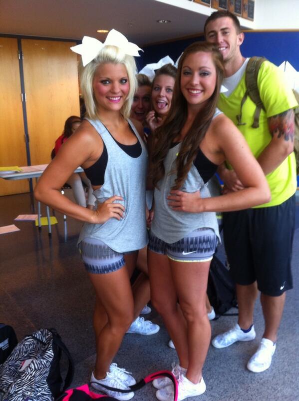 alyxxcheathamm's tweet image. This pretty girl! 😘🎀 #swosucheer #cheercamp