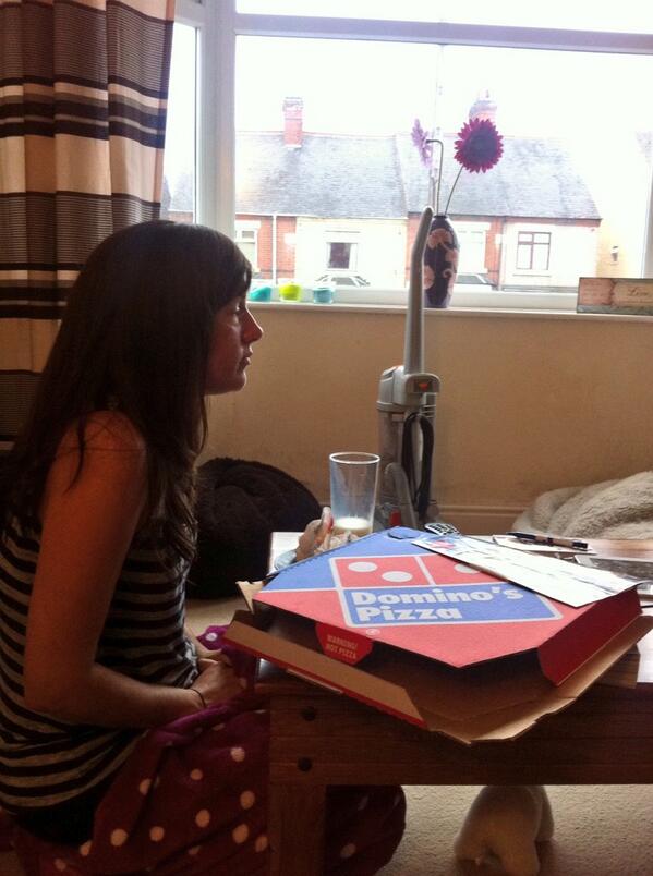 mooreen10's tweet image. From GAngie to HappyAngie in 2 minutes #grumpyhappy #stillgrumpy