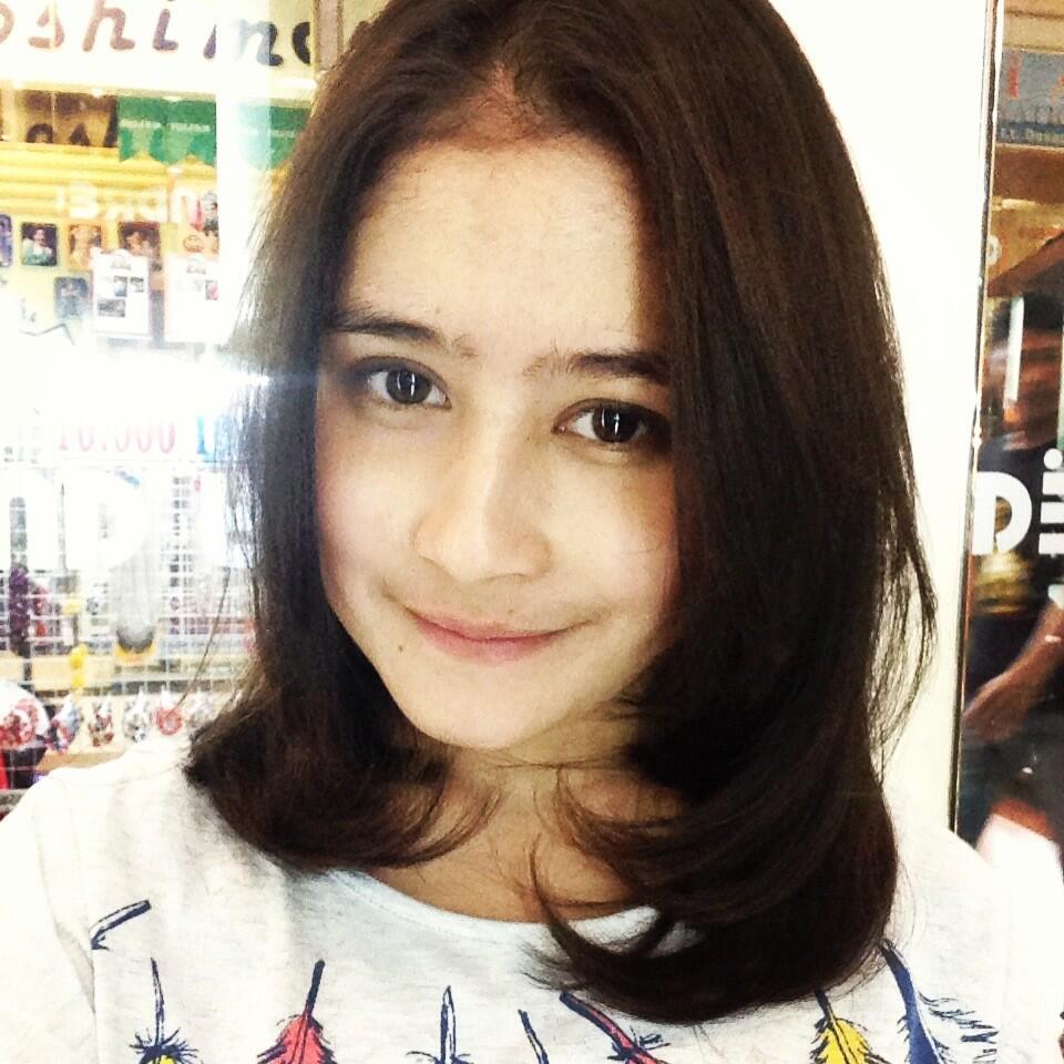 Prilly Latuconsina Images &amp; Pictures - Becuo