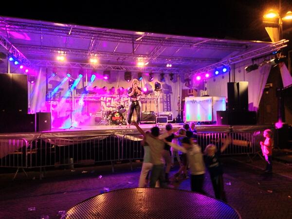 ronaveen01's tweet photo. #goorseavond #sterplein #goor http://t.co/Foh0bRkBBo