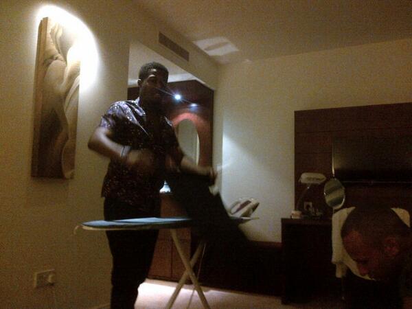 Sam_MU15's tweet image. Room service ironing my top @kofi_kufuor