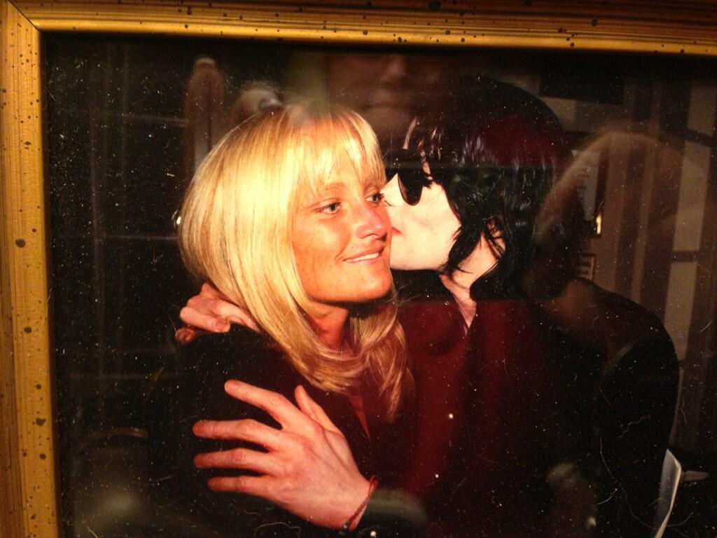 BR647t5CIAE9UML.jpg:large